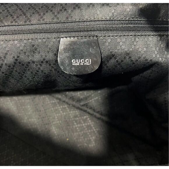 Gucci Bamboo Handle Black Nylon Two Way Shoulder Bag Authentic w Serial # - Picture 3 of 14